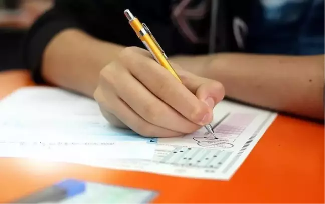 Ortaokulda kazanılan burs lisede devam eder mi? Bursluluk parası ne kadar yatmaya devam edecek, kaç sene?
