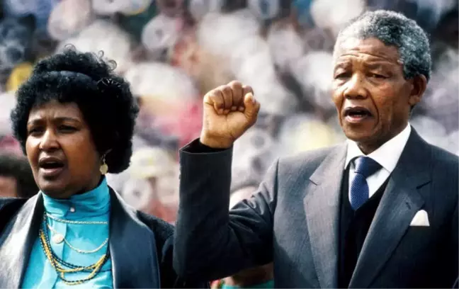 Nelson Mandela'nın Eşi Winnie Madikizela-Mandela Hayatını Kaybetti