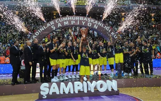 Fenerbahçeli Tuğçe Canıtez: