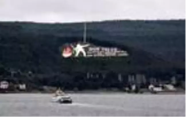 Kuzey Ege ve Güney Marmara'da feribot seferlerine fırtına engeli