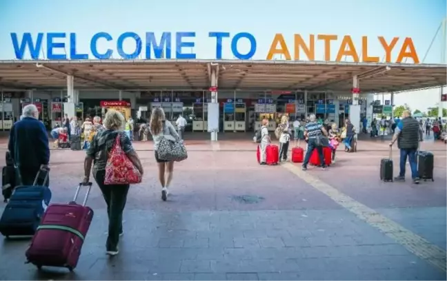 Antalya, 8 ayda yüzde 19,45 artışla 10 milyon 835 bin 204 ziyaretçi ağırladı