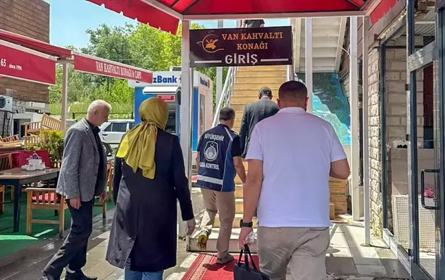 Van'da Kahvaltı Salonlarında Gıda Güvenliği ve Hijyen Denetimi Yapıldı