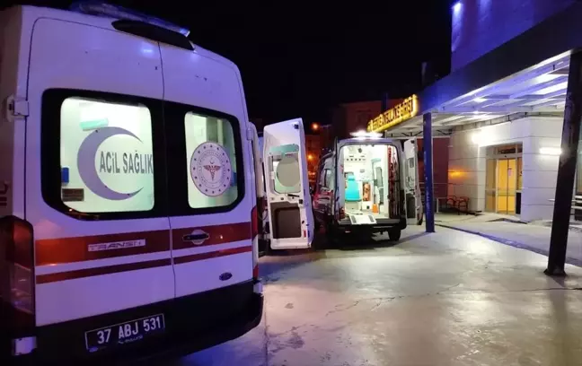 Sinop'ta Otomobil Kazası: 2 Ölü, 2 Yaralı