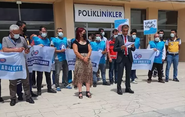 Sağlık-Sen, Ardahan'da Sağlık Çalışanlarının Hakları İçin Eylem Düzenledi