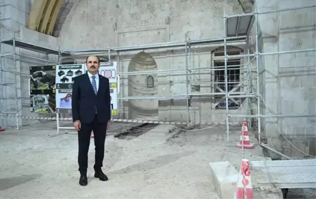 Başkan Altay: Hatay Habib-i Neccar Camii'nin Yeniden İmal Edilen Ahşap Kubbesi Yerine Yerleştirildi