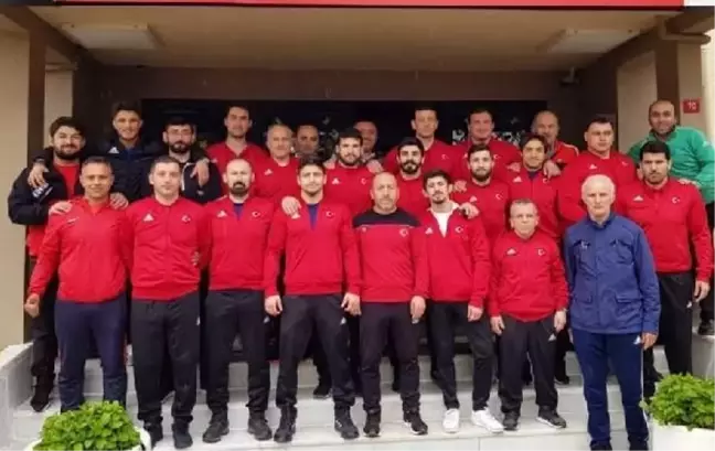Grekoromen Güreş Milli Takımı Rusya'da