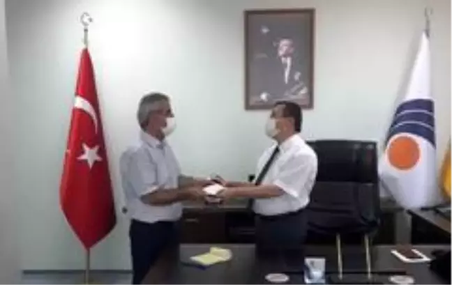 Rektör Kızılay'dan Kızılay'a kurban bağışı
