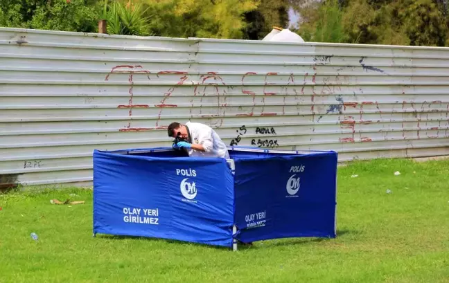 Antalya'da madde bağımlısı bir şahıs parkta ölü olarak bulundu