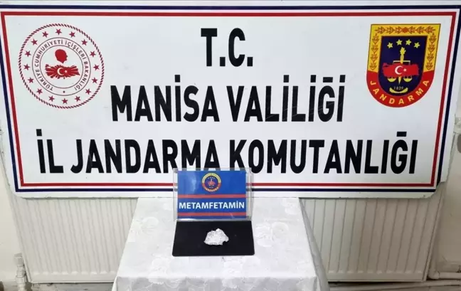Manisa'da Uyuşturucu Operasyonu: 4 Şüpheli Yakalandı, 1'i Tutuklandı