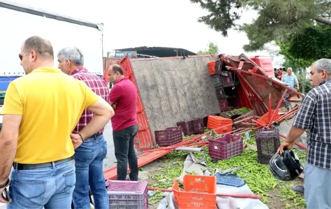 Dha Yurt: Mersin' de Tır' A Tarım İşçilerini Taşıyan Kamyonet Çarptı; 3 Ölü