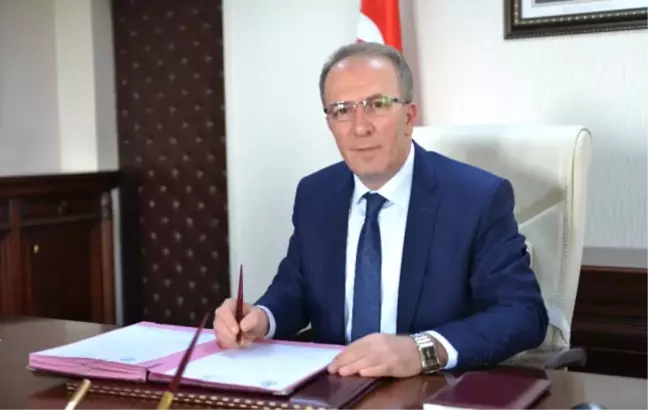 Rektör Uzun'dan Meslektaşı Prof. Dr. Nas İçin Taziye Mesajı