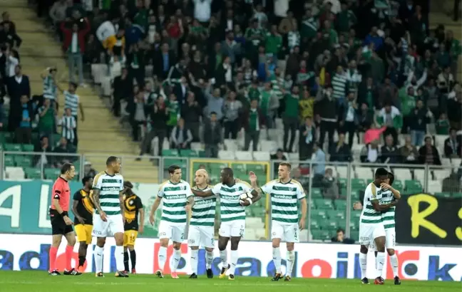 Süper Lig: Bursaspor: 2 - Osmanlıspor: 1 (İlk Yarı)