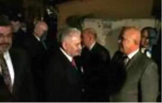 Binali Yıldırım, gençlerle buluştu