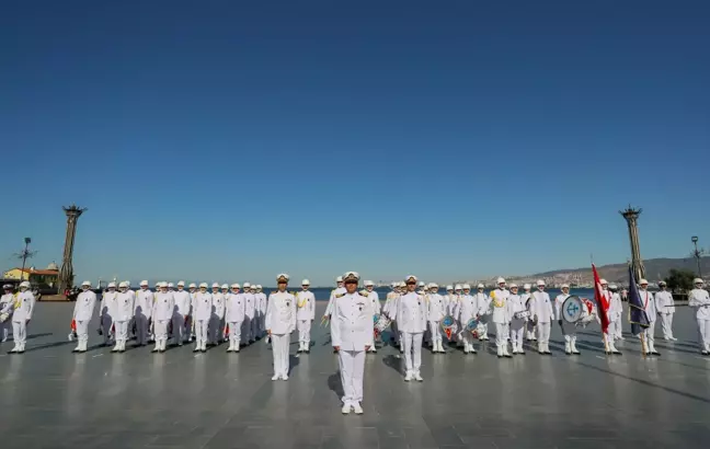 İzmir gündem haberi... MSÜ Deniz Astsubay Meslek Yüksekokulu öğrencileri, İzmir'de liman ziyareti yaptı
