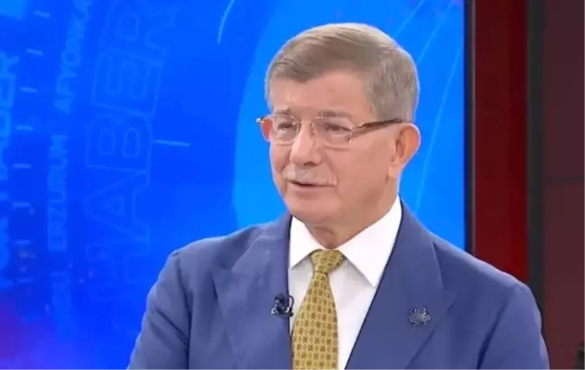 FOX Çalar Saat konuğu Ahmet Davutoğlu kimdir? Ahmet Davutoğlu kaç yaşında, nereli? Ahmet Davutoğlu biyografisi!