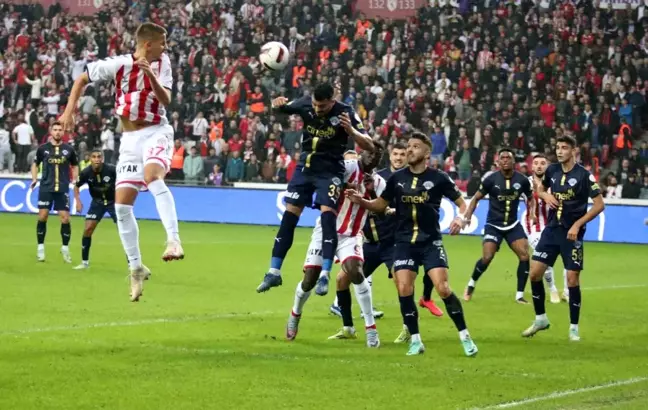 Samsunspor, Kasımpaşa'yı 4-2 mağlup etti