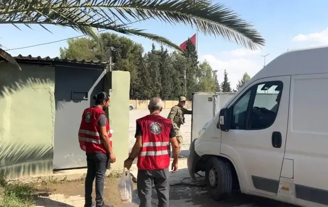 Şanlıurfa'da Gençlerden Sınırda Nöbet Tutanlara Aşure İkramı