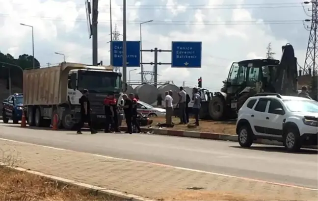 Çanakkale'de Kamyon ile Motosiklet Çarpışması Sonucu Bir Kişi Hayatını Kaybetti