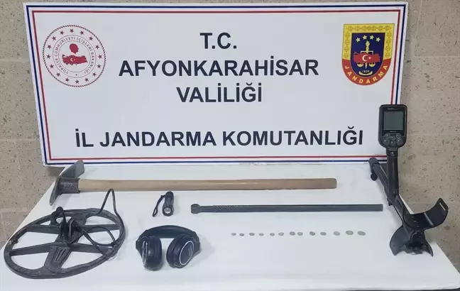 Otomobilinde 12 Sikke Ele Geçirilen Şüpheliye Adli İşlem