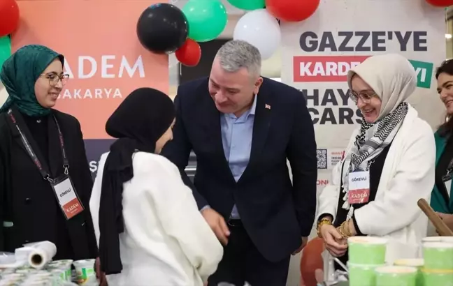 Gazze'ye Destek için Hayır Çarşısı Düzenlendi