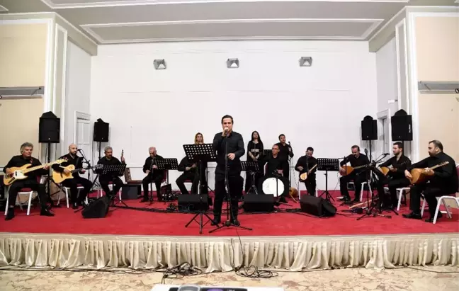 Aşık Veysel Türkülerle Anıldı