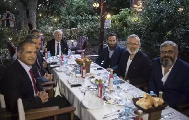 Hanedan Üyeleri ile 