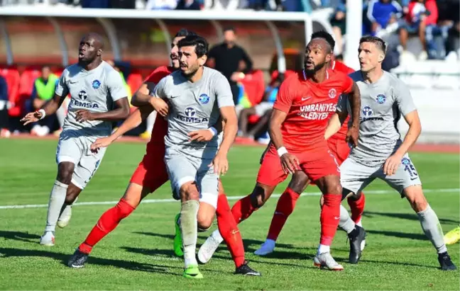 Ümraniyespor Geri Düşse de Kazanmayı Bildi