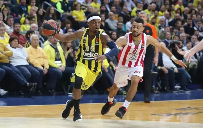 THY Euroleague'de Türk Takımları 3'te 2 Yaptı