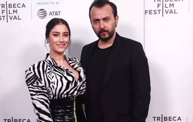 Oyuncu Hazal Kaya, ikinci kez hamile olduğu iddiasını yalanladı