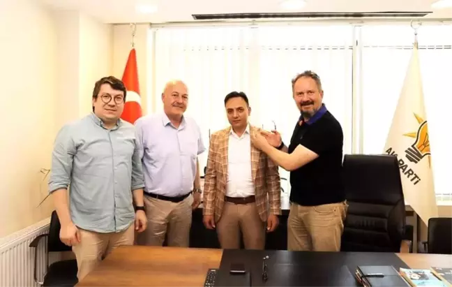 CHP'li belediye meclis üyesi istifa edip AK Parti'ye geçti