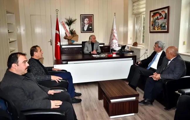 Beypazarı Belediye Başkanı Tuncer Kaplan, İlçe Sağlık Müdürlüğünü ziyaret etti