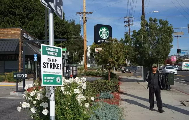 ABD'de 100 Kadar Starbucks Mağazasında Çalışanlar Greve Gitti