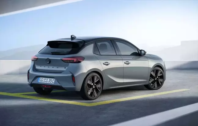 Yeni Opel Corsa, '2023'ün En İyi Yeni Tasarımı' ödülünü kazandı