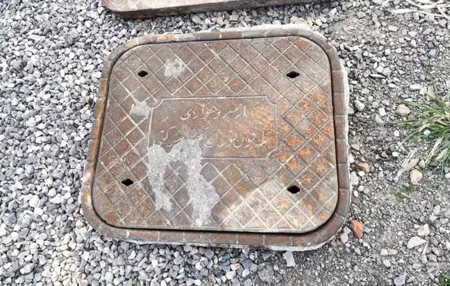 İzmir'de Tarihi Kemeraltı'nda Asırlık Su Boruları Bulundu