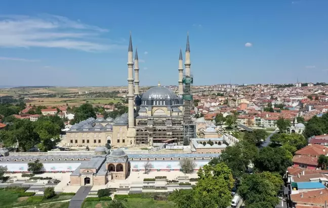 Selimiye Camisi'nin minarelerindeki restorasyon tamamlandı