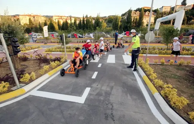 Son dakika haberleri: Karamürsel'de Çocuk Trafik Eğitim Parkı törenle açıldı