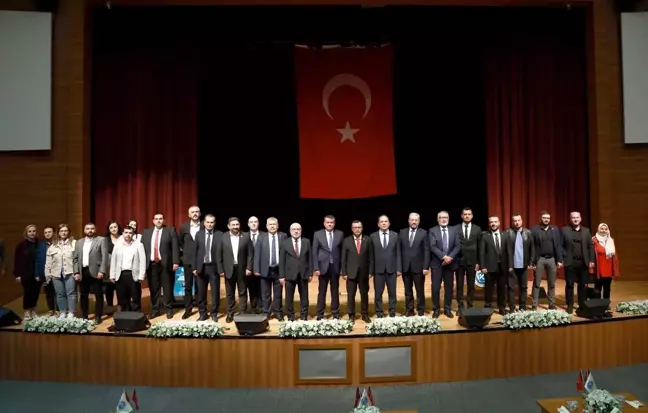 Cumhurbaşkanı Başdanışmanı Seyit Sertçelik, Ermeni Soykırımı İddiaları ve Tarihi Gerçekler Konulu Konferans Verdi
