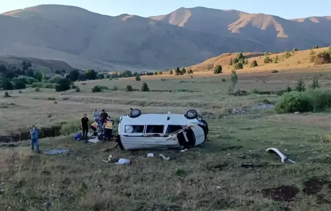 Erzincan'da minibüs kazası: 1 ölü, 6 yaralı