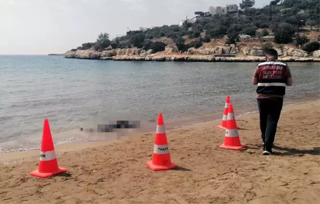 Mersin'de Denizde Cansız Bedeni Bulunan Adamın Cenazesi Adli Tıp'a Gönderildi