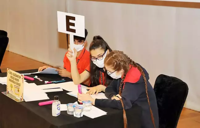 Şehitkamil Belediyesi, iş birliğince liseler arası bilgi yarışması düzenledi