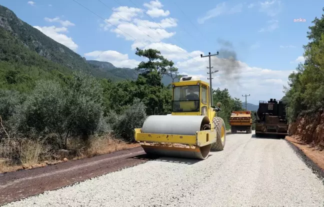 Menteşe Belediyesi Yol Çalışmalarını Sürdürüyor