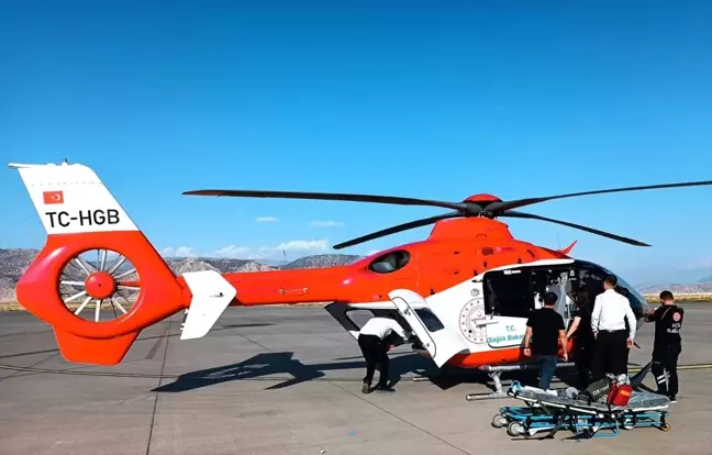 Şırnak'ta Kalp ve Böbrek Yetmezliği Olan Hasta Ambulans Helikopterle Sevk Edildi