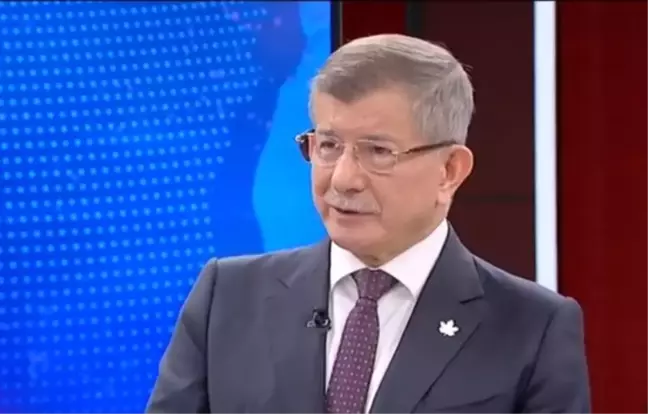 Ahmet Davutoğlu kimdir? FOX Çalar Saat konuğu Ahmet Davutoğlu kaç yaşında, nereli? Ahmet Davutoğlu biyografisi!