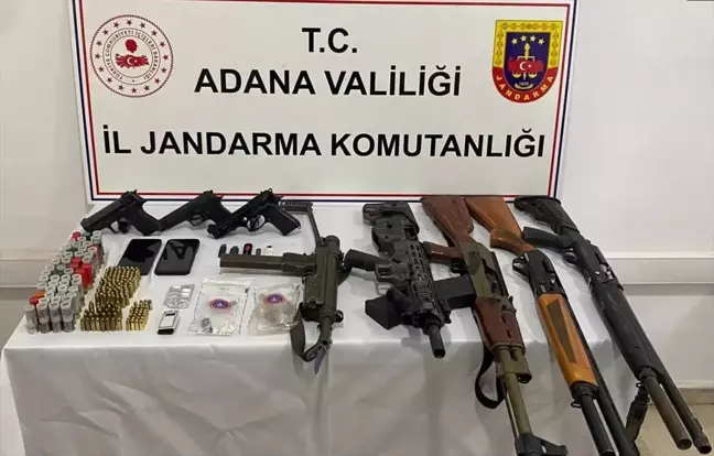 Adana'da ruhsatsız tabanca ele geçirilen evin sahibi gözaltına alındı