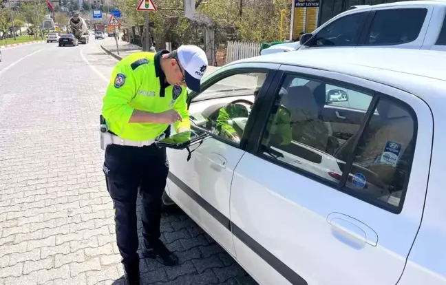 Besni'de Emniyet Denetimleri Devam Ediyor