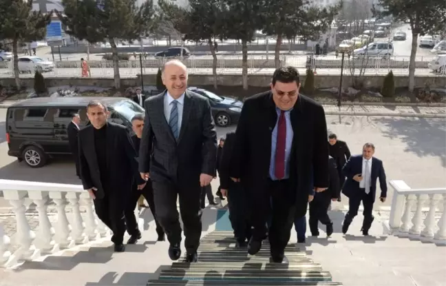 KKTC Milli Eğitim ve Kültür Bakanı Berova'dan Vali Azizoğlu'na Ziyaret
