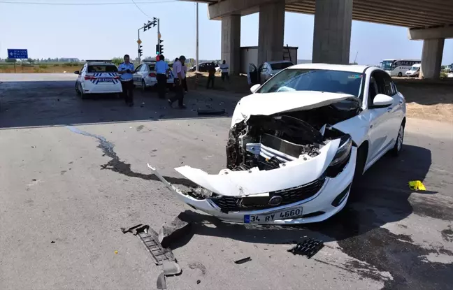 Manavgat'ta Trafik Kazası: 1 Yaralı
