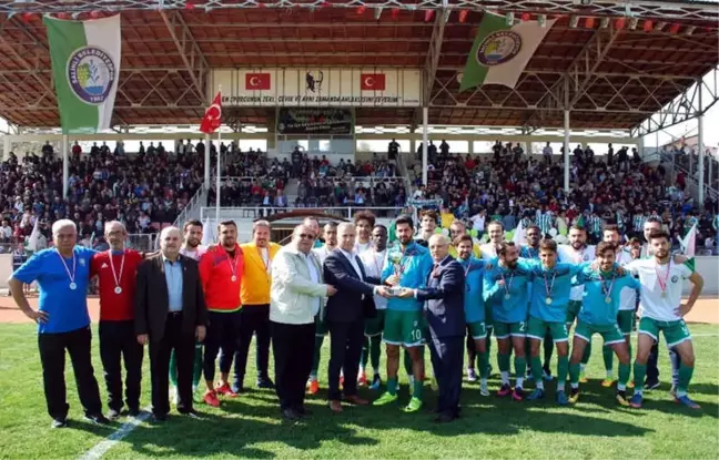Salihli Belediyespor Bal'a Koşuyor