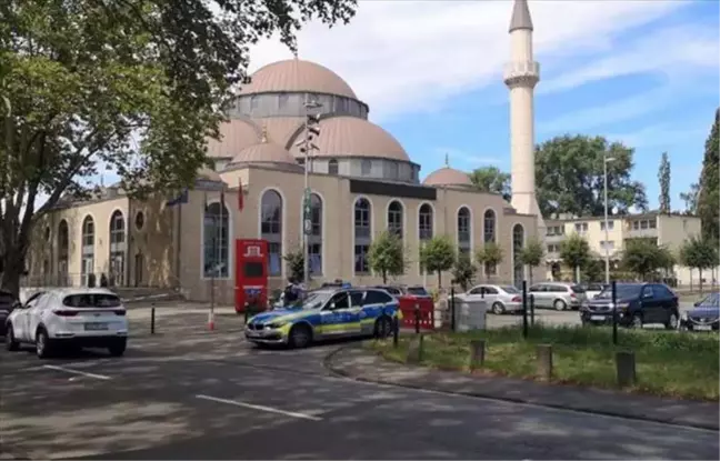 Almanya'da camiye bomba ihbarı
