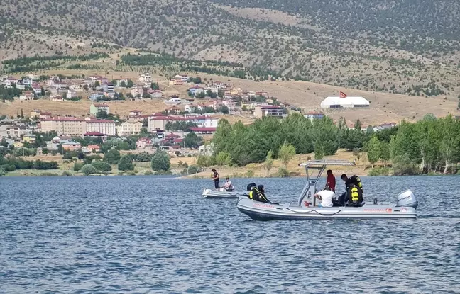 Sivas'ta tekerlekli sandalyesiyle sulama kanalına düşen bedensel engelli aranıyor